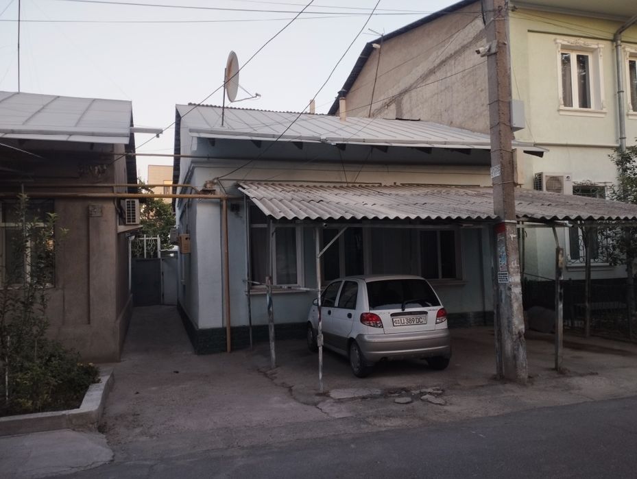 Продается 2 дома на Яккасарайском  районе  ( брадский могилы )