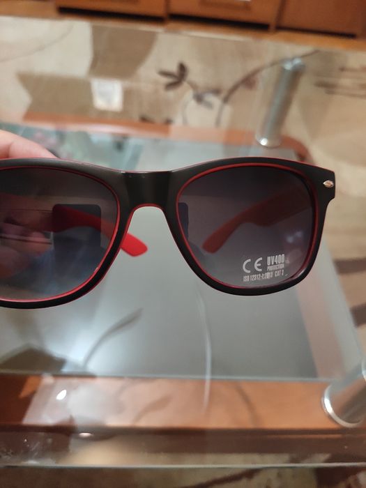 Чисто нови слънчеви очила. Тойота модел унисекс.