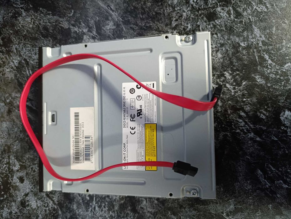 Пишущий DVD-RW привод Lite-On iHAS120 (SATA)