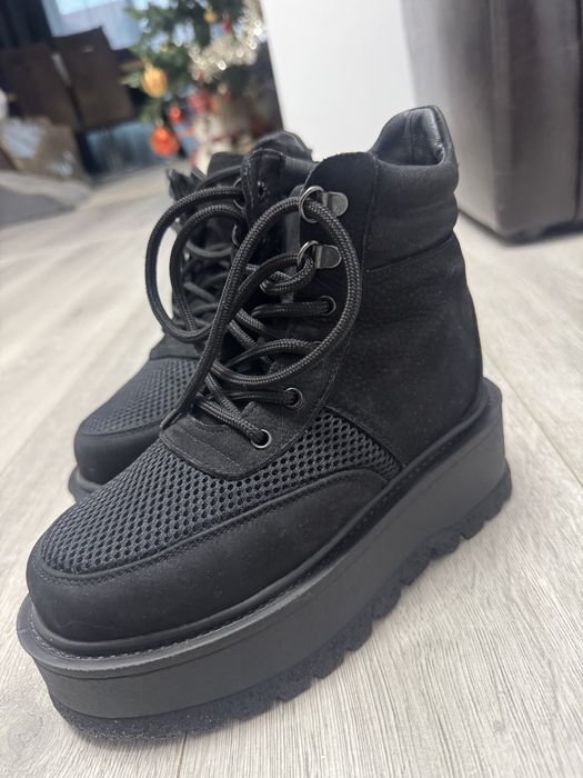 Bocanci Exclusives marimea 35