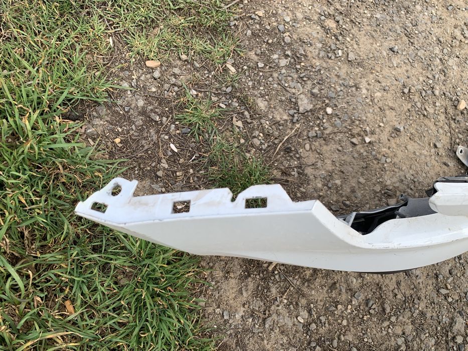 Bara fata Renault Megane 4 facelift