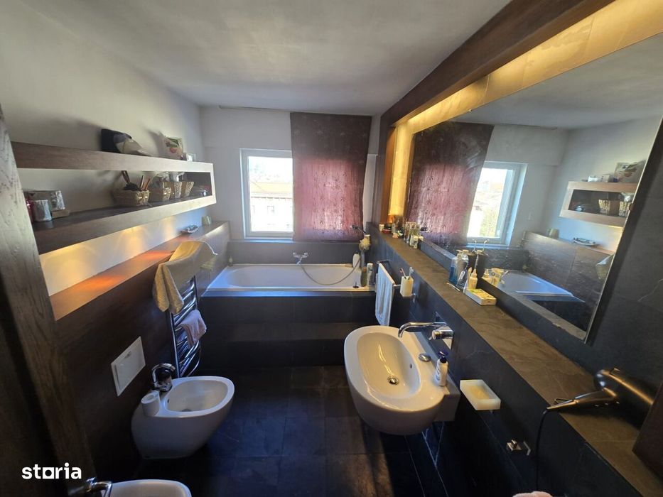 Vanzare apartament, 65 mpu Stefan Cel Mare nr 16, bloc 1984