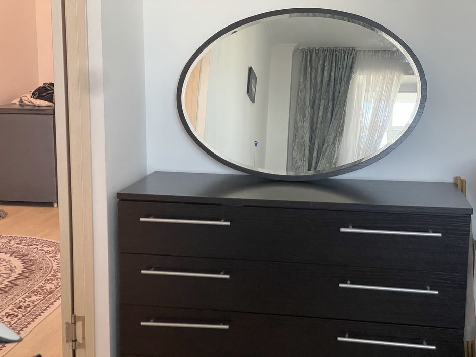 Комод с зеркалом