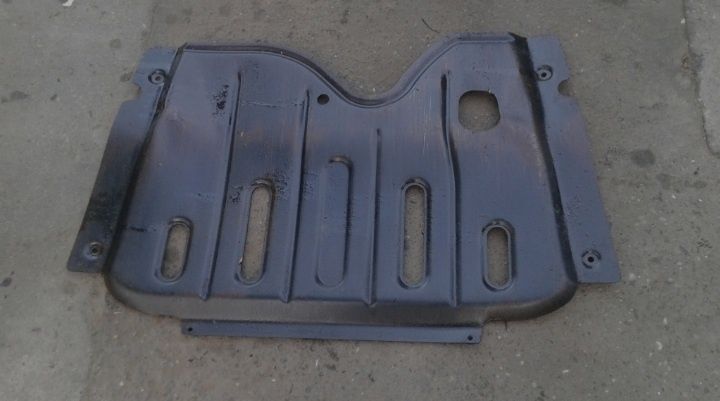 Scut metalic Dacia Logan I An 2004+