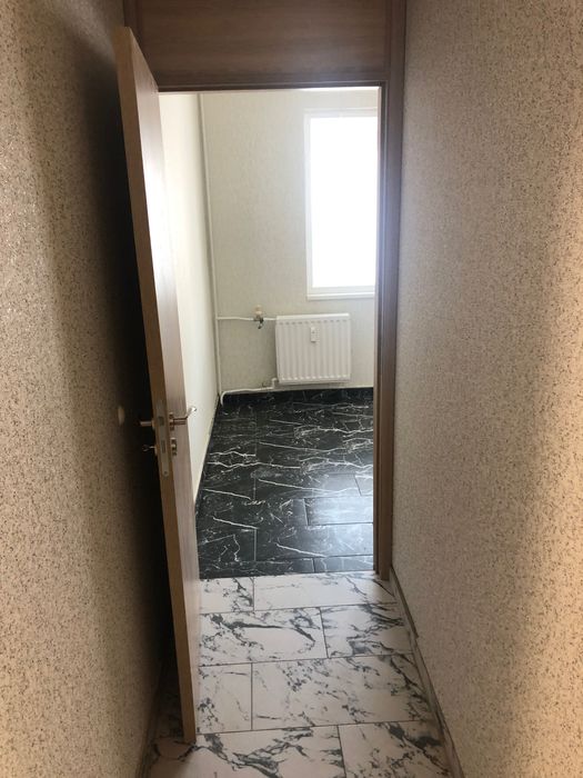 Дава се под наем Двустаен апартамент в с. Пролеша, Област София-област - 75 кв.м за 615 € - Снимка #1