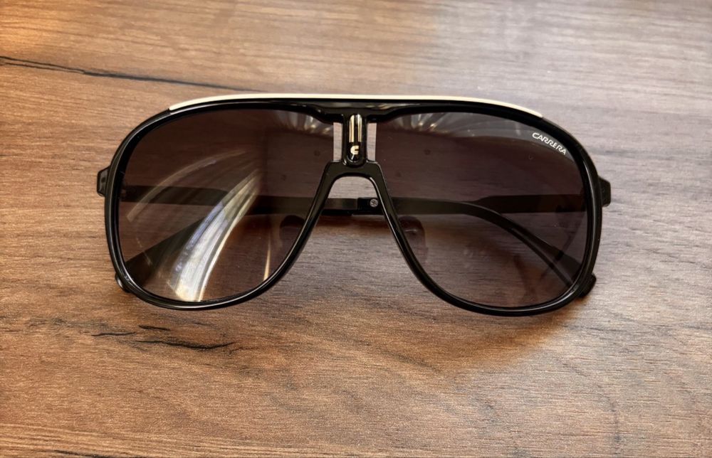 Чисто Нови Мъжки Слънчеви Очила Carrera