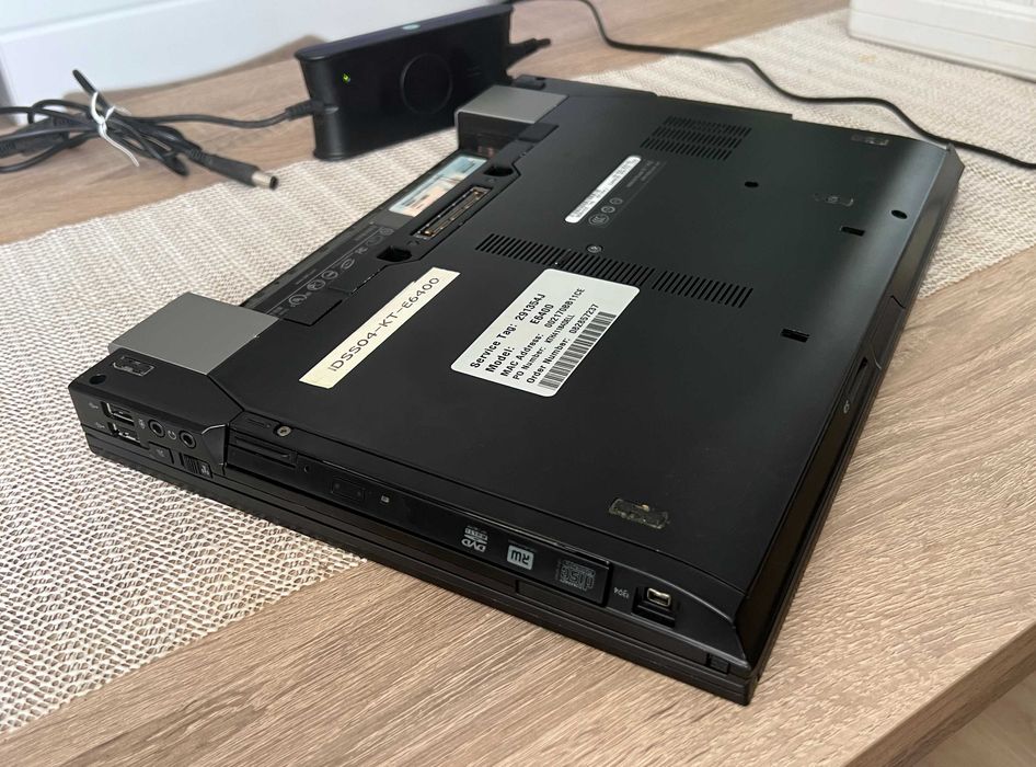 Laptop Dell Latitude E6400 – pentru piese sau reparații