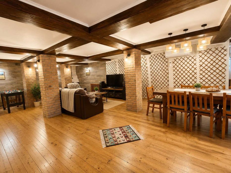 Cazare vila integral in Sinaia – 12 locuri – vedere la munte