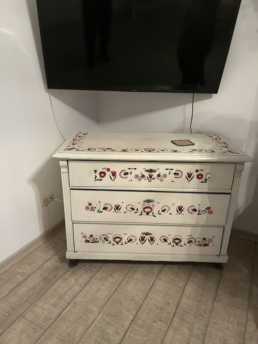 Mobila rustica servanta