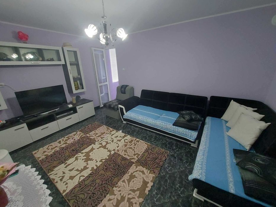 Дава се под наем Тристаен апартамент в Търговище, Център - 65 кв.м за 280.5 € - Снимка #9