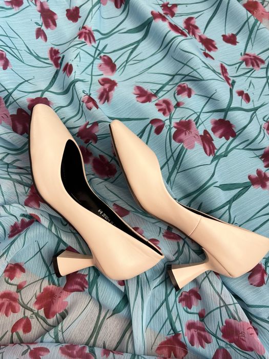 Обувь женская классика туфли