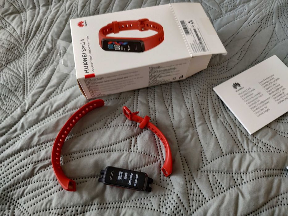 Фитнес гривна huawei band 4