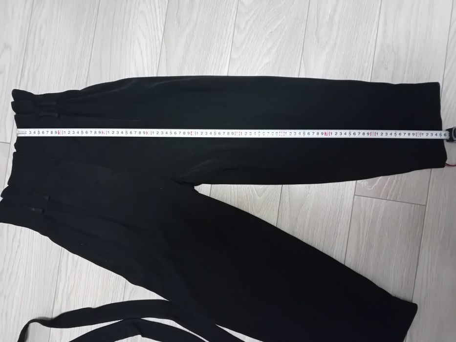 Pantaloni moderni 100% lână fina