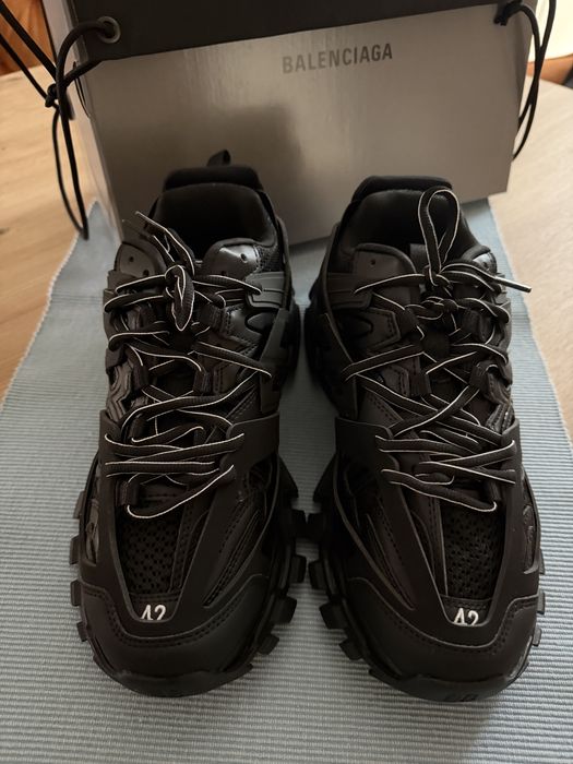 Balenciaga Track 42