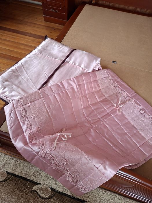 Покрывало атласное