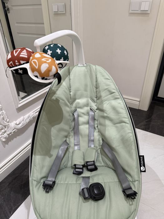 Электронная люлька последнего поколения. Шезлонг 4 moms