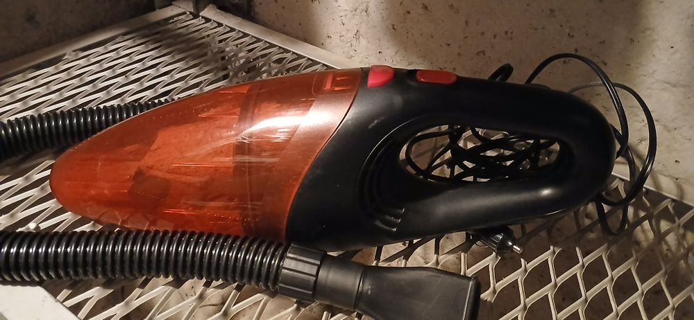 Прахосмукачка за кола 12V