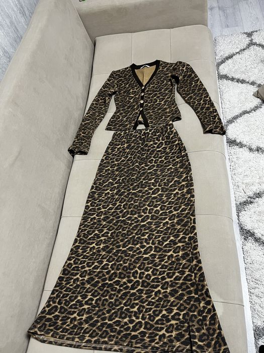 Продается юбка с кфотой