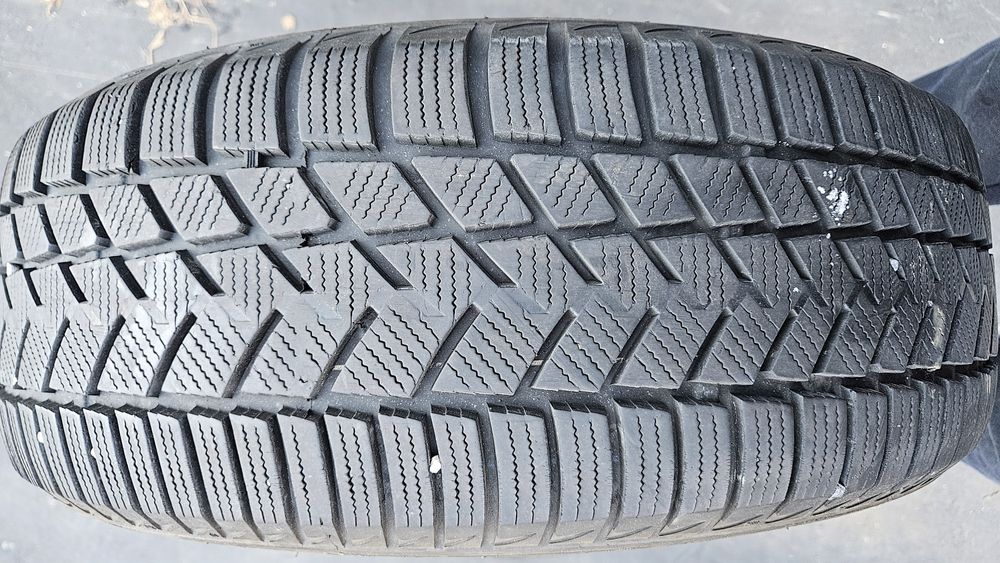 2бр гуми 205 60 16