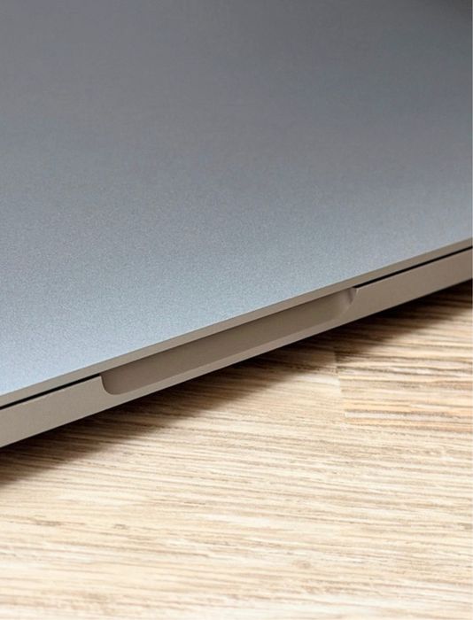 Apple MacBook Pro M1 Touchbar, 2020, 13 inch, 256 SSD, 8GB RAM