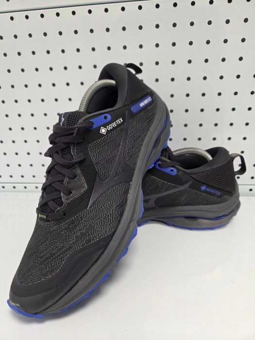 Оригинални мъжки маратонки- Mizuno Wave Gore-Tex