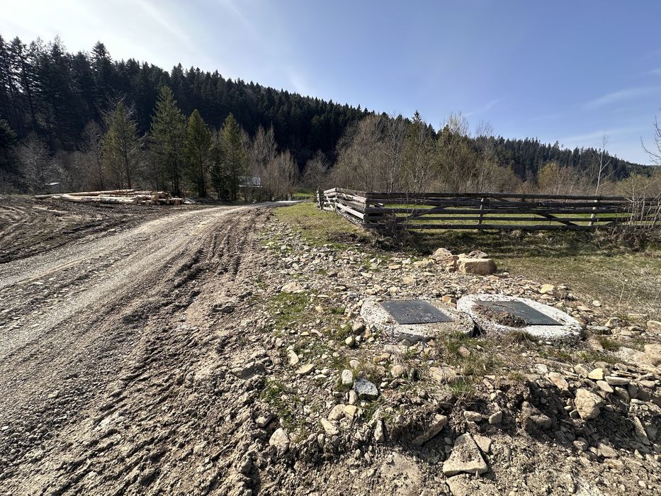 Vand 6888 mp in Putna Sv - ideal complex turistic / pensiune