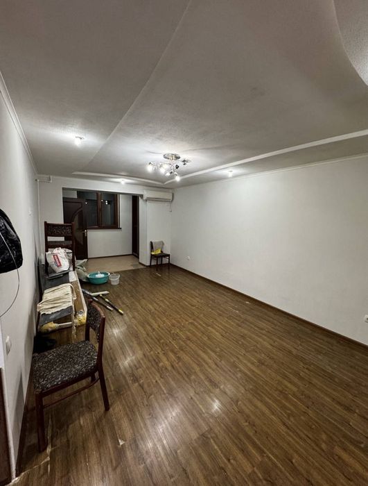 Квартира на Чиланзар -Парус 3/1/4 общ пл 65м  ,можно под тихий офис