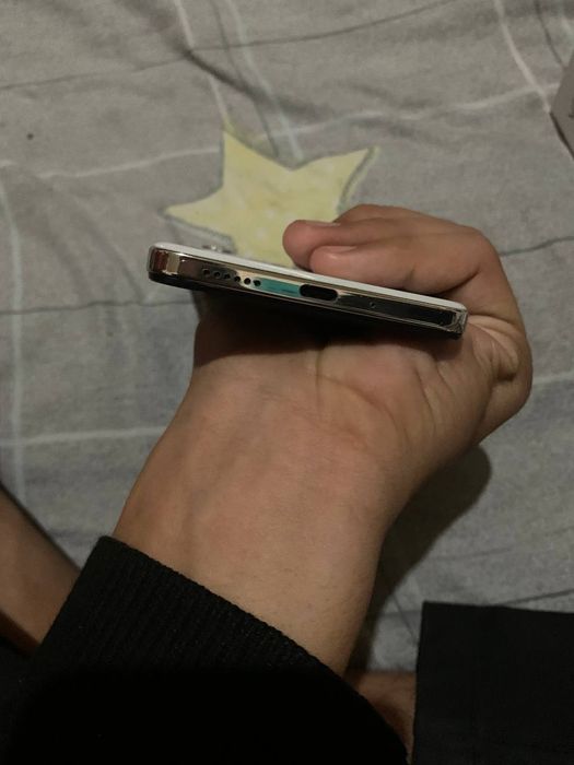 Vivo Y29. xotira 256