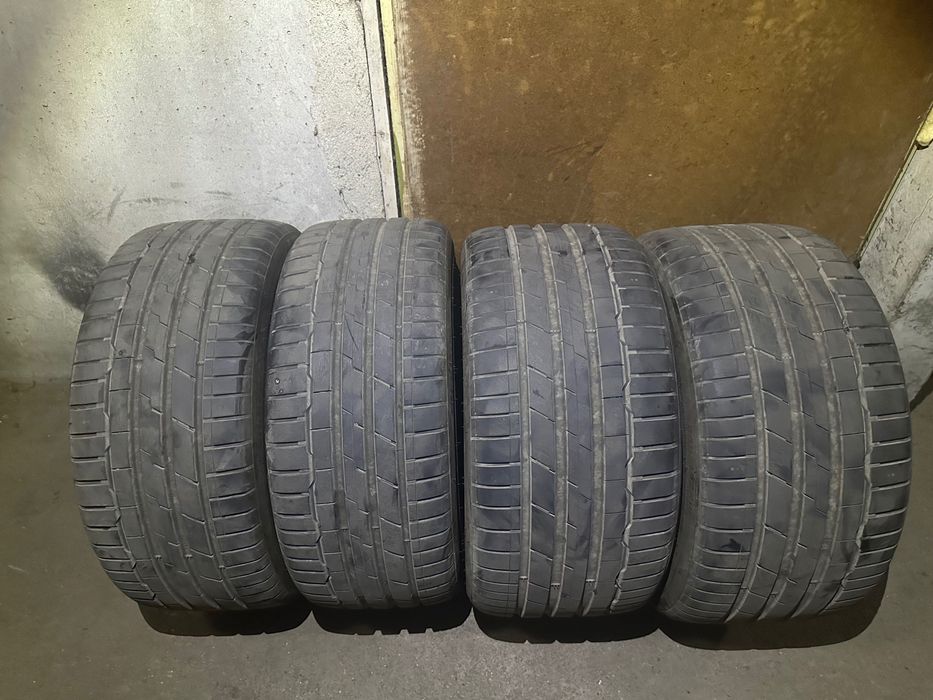 Летен спорт пакет Hankook Ventus S1 evo3 235/40/18 и 265/35/18 (DOT 24г/25г)