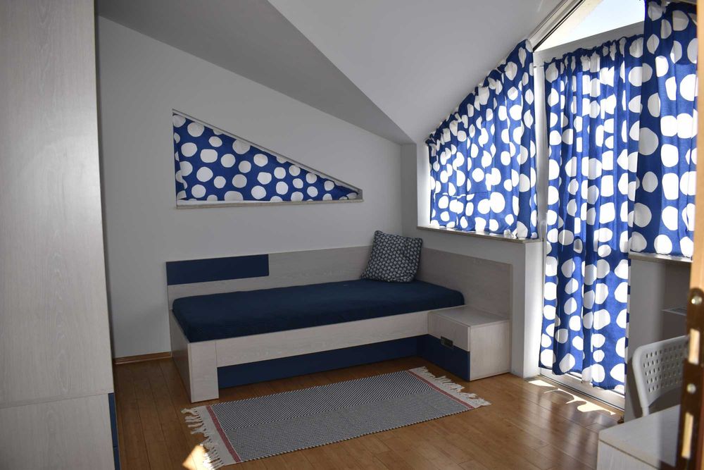 Дава се под наем Мезонет в Свиленград - 200 кв.м за 1020 € - Снимка #12