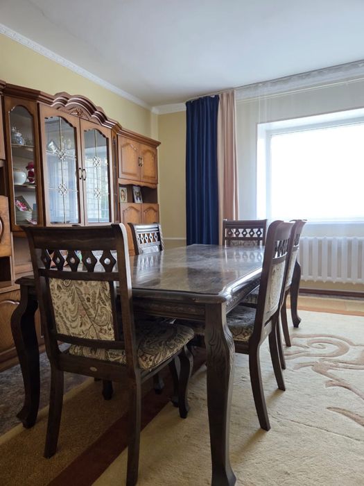 Продам стол со стульями