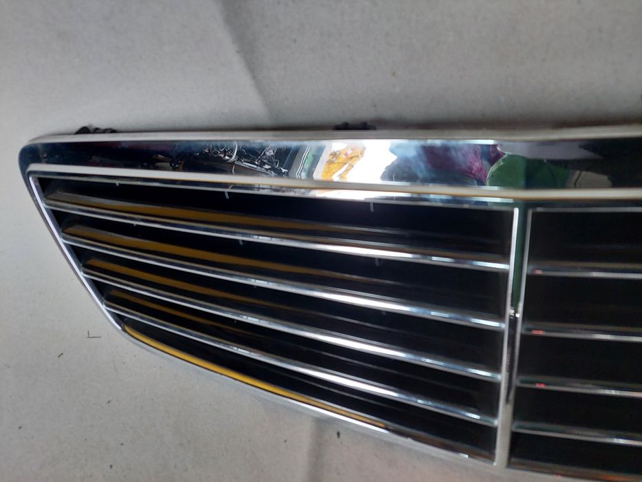 Mercedes W203 Предна решетка за Ц класа
