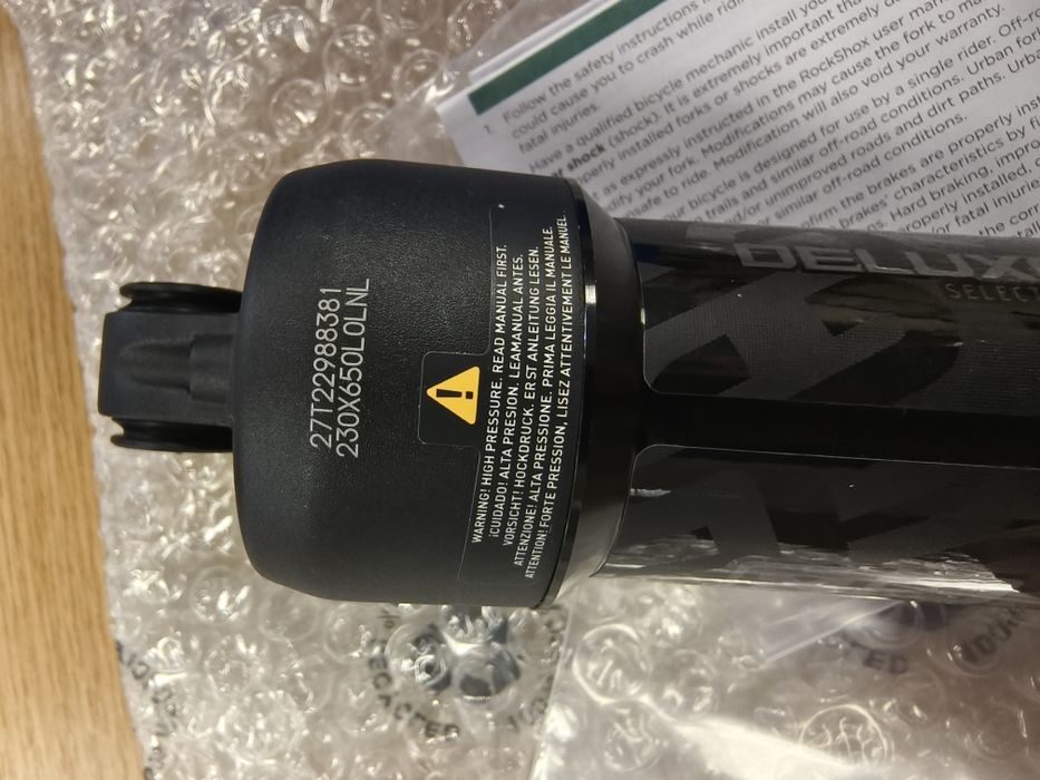 НОВ амортесьор/шок RockShox Deluxe Select Rear Shock DebonAir 230x65mm