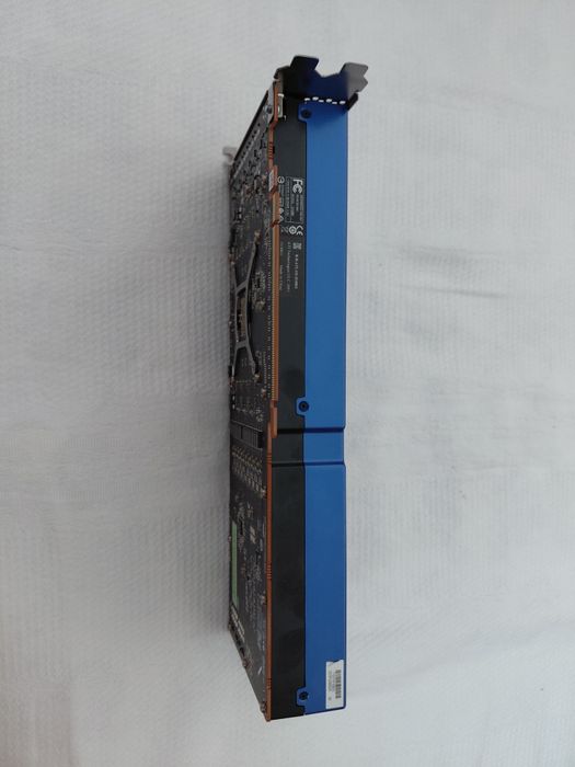 AMD Radeon Pro W5700 DDR6 8GB PCIe 4.0 Mini DisplayPort 1.4