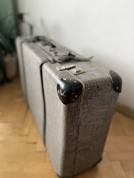Винтидж куфар – за ценители, за декорация или реставрация,