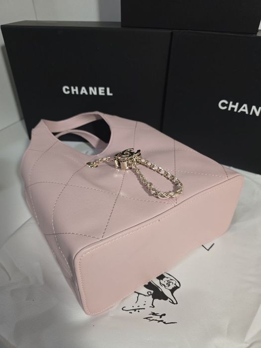 Налична чанта Chanel 26p Basket