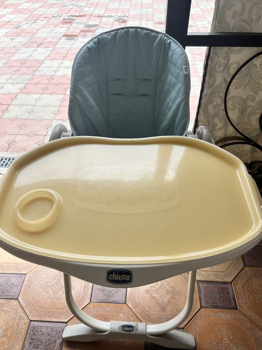 Детский стульчик чикко