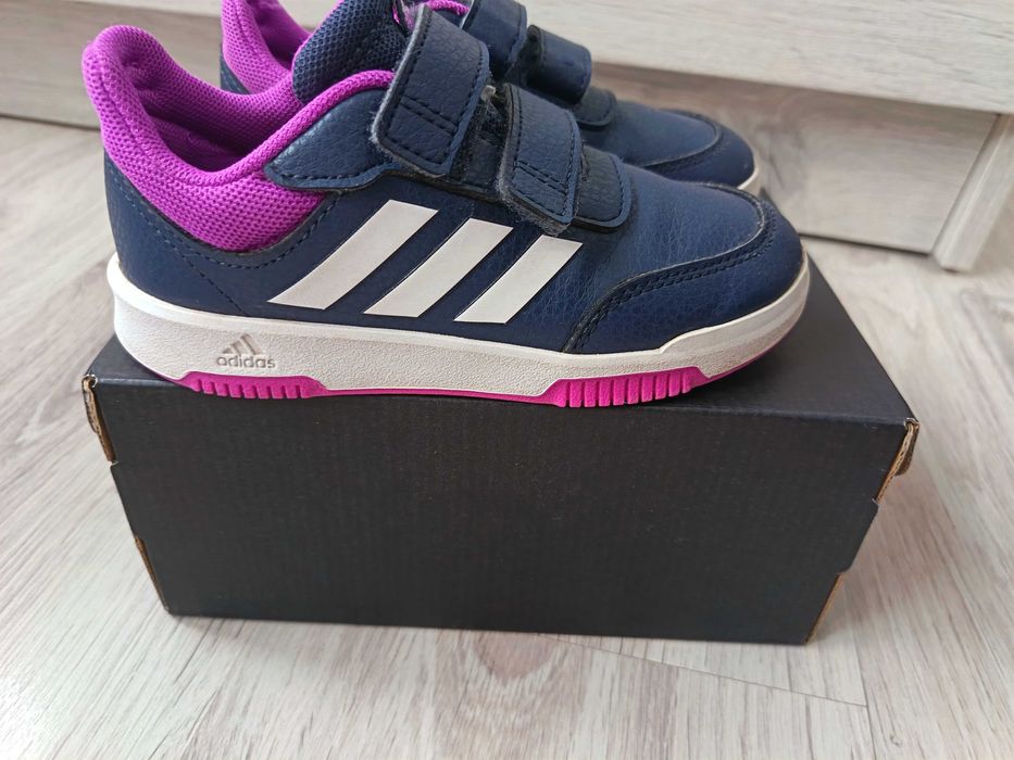 Маратонки Адидас