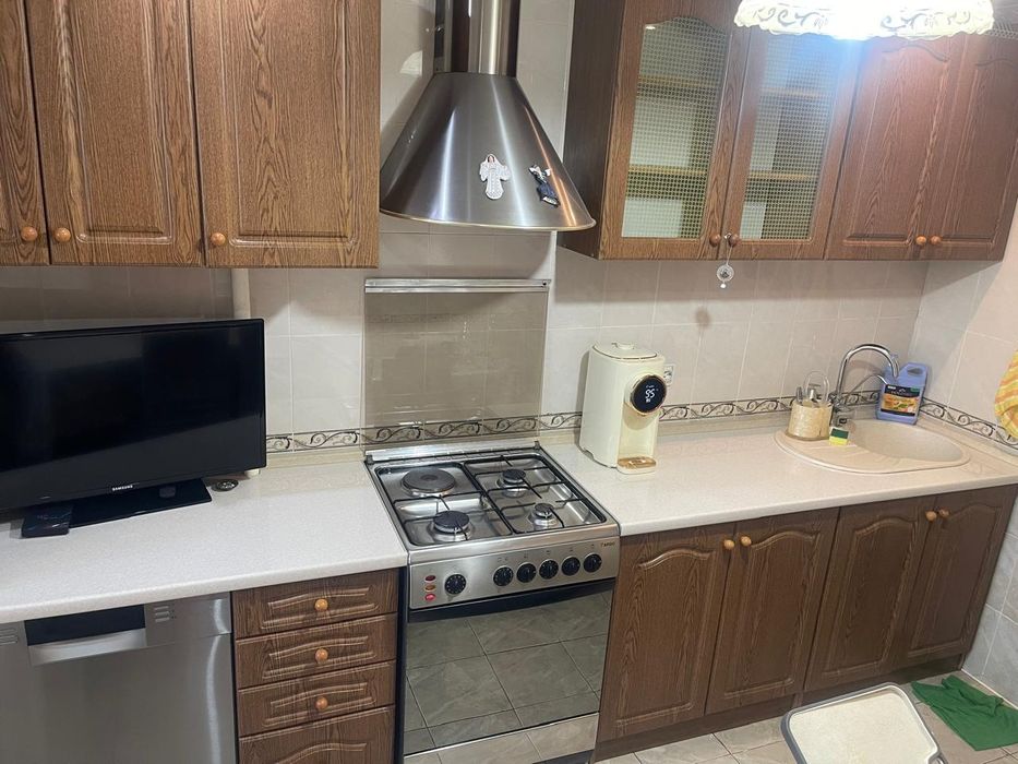 Продаётся кухонная гарнитура