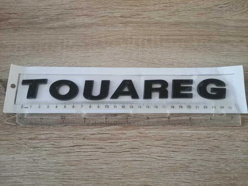 Volkswagen Touareg черна емблема стар шрифт