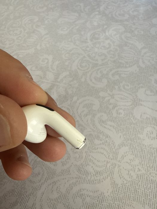 Правый R наушник Airpods 3 Apple