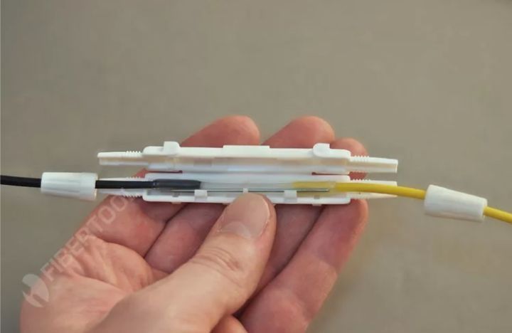 Сварка оптоволокна (ВОЛС) Интернет кабеля (за стык 2500)