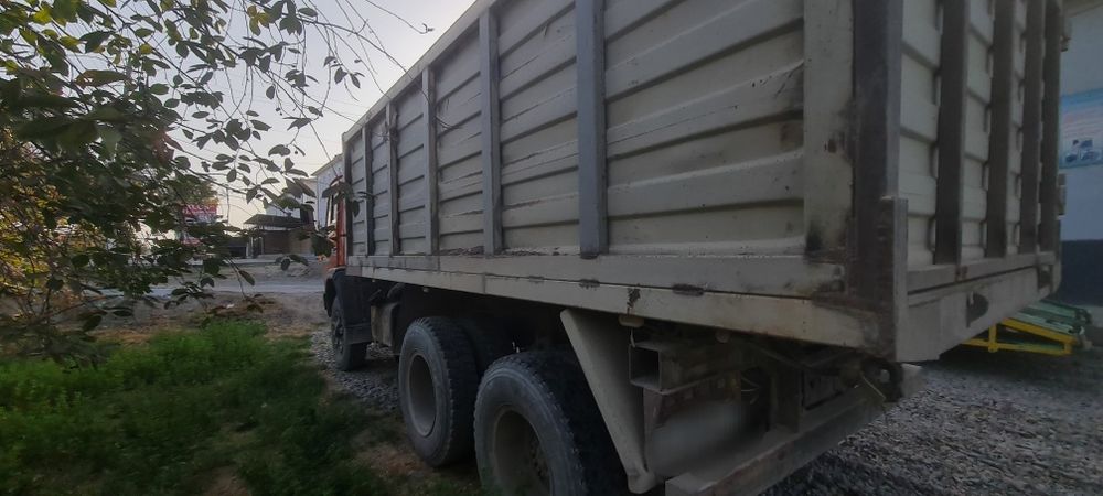 Kamaz selhoz sotiladi