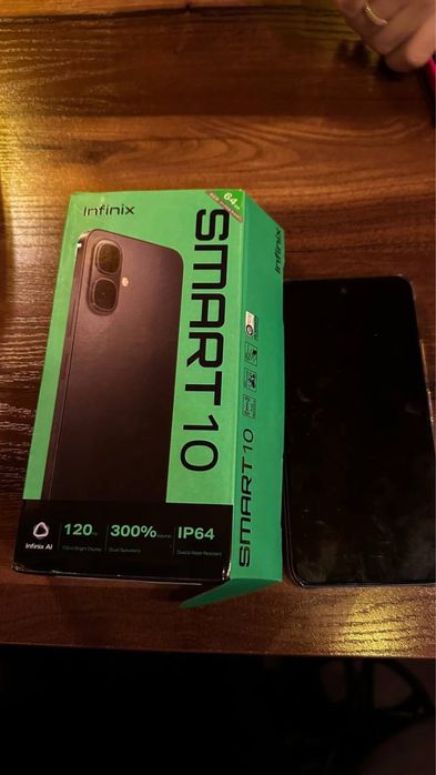Продам НОВЫЙ ТЕЛЕФОН Infinix Smart 10 — 4/64 GB