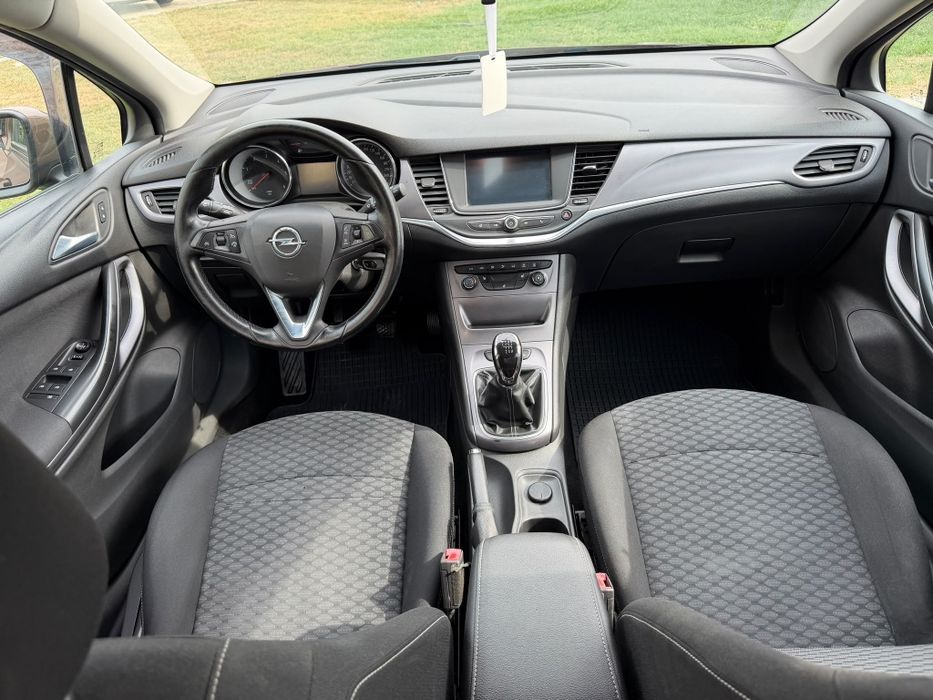 Opel Astra K 1,6 cdti An 2016 Euro 6  moka brun 175000 km