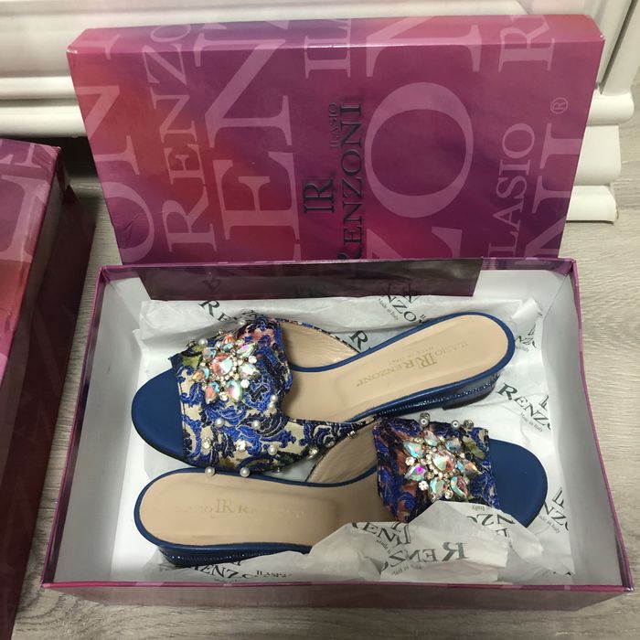 Распродажа брендовой обуви