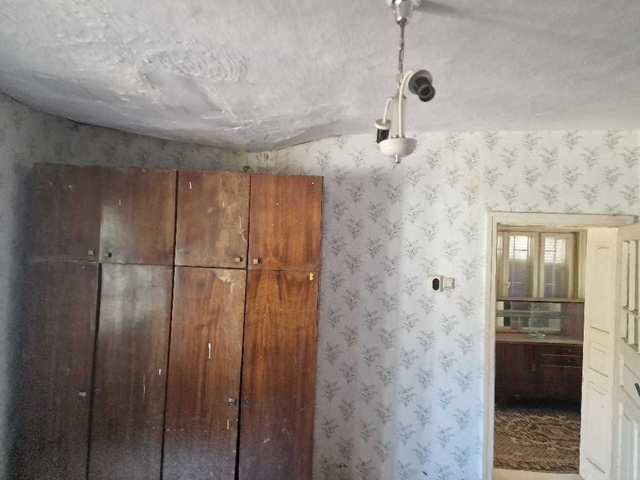 Къща за продажба в село Красен