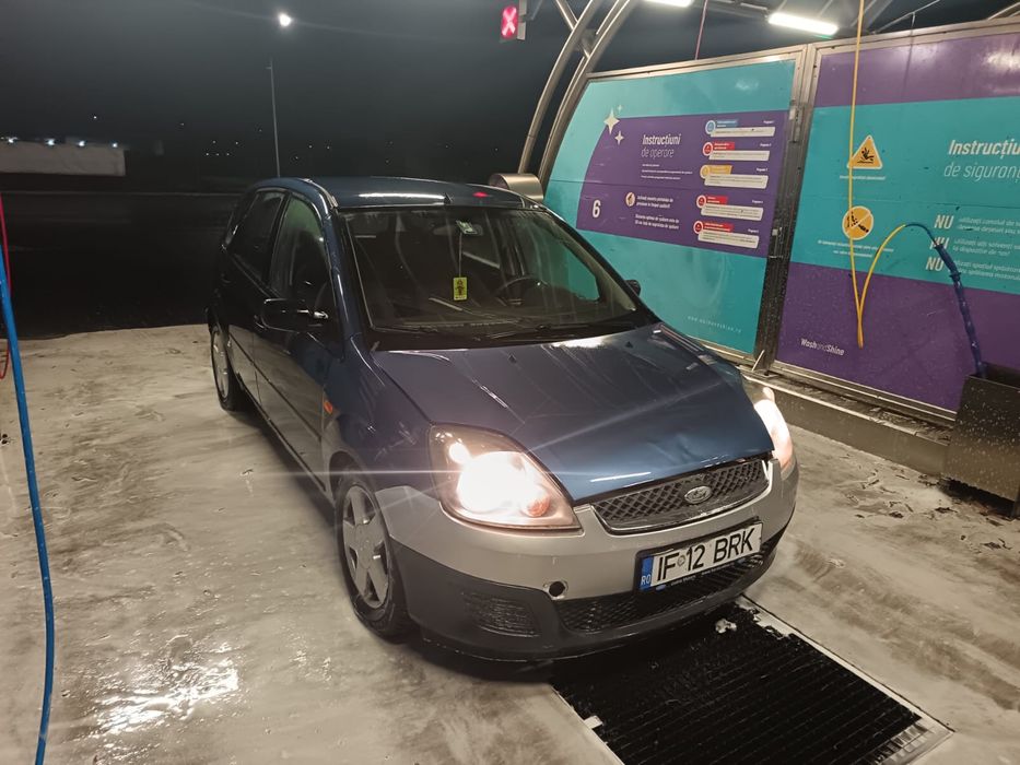 Ford fiesta din 2008 motor 1.4 benzina + gaz