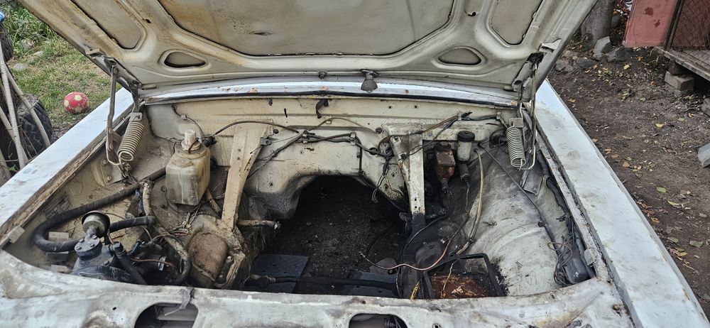 Запчасти на волга 24