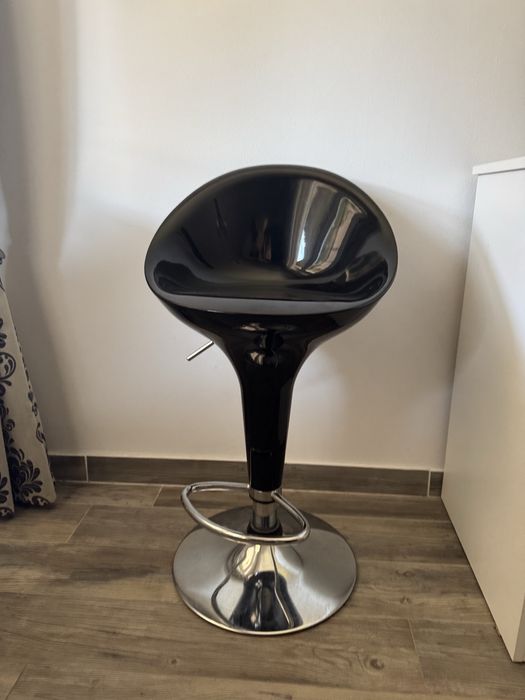 Vand scaun bar negru